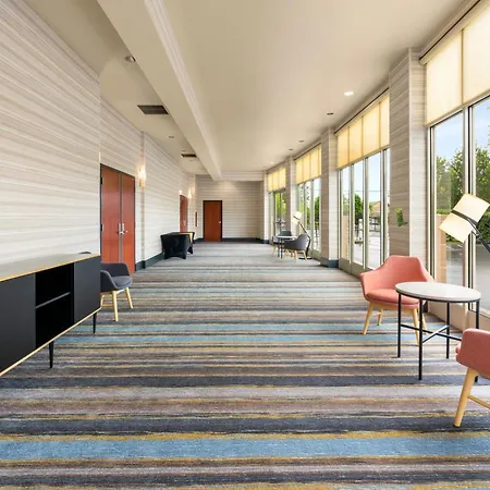 Holiday Inn Yakima By Ihg-3